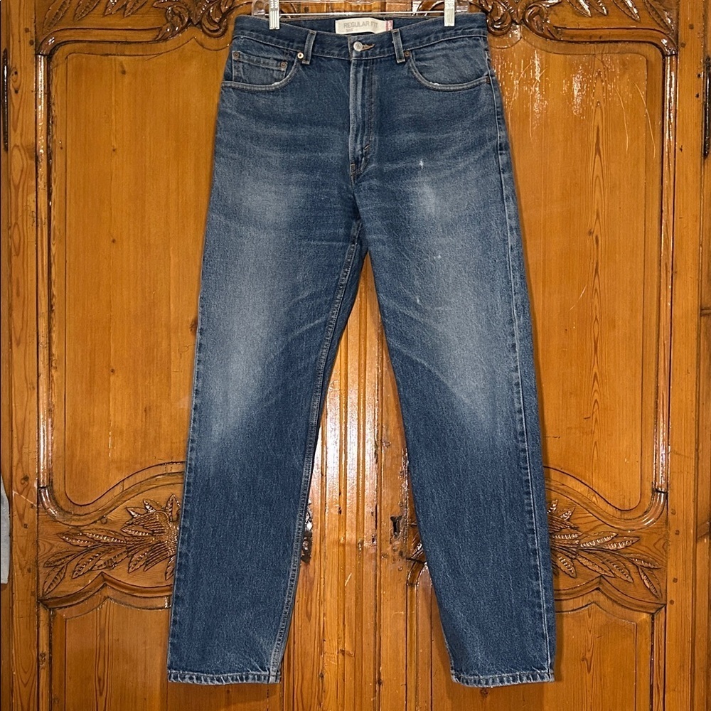 Men's Levi 505 Blue Jeans - Classic Denim. 34/34